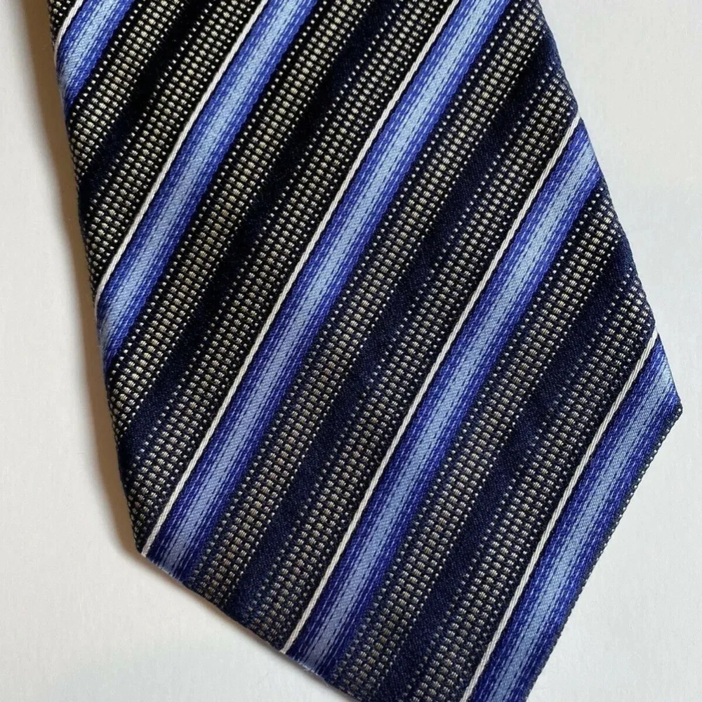 Alfani Mens Tie Blue Stripes Elegant 100% Silk Handmade